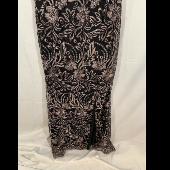 NEW JS Collections Embroidered Trumpet Gown‎ in Black/Pink [SZ 12 ] - Picture 4 of 8